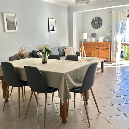 Апартаменты 3br With Pool And Ac By The By Lovelystay Албуфейра
