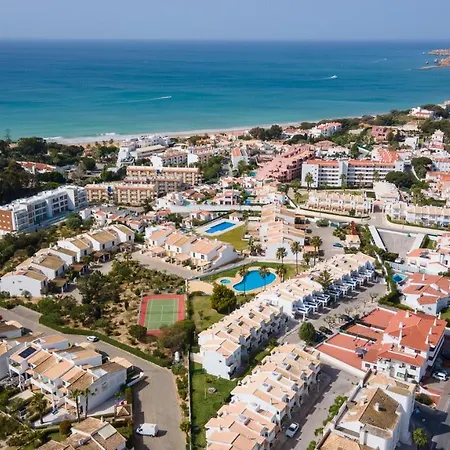 Lägenhet 3br With Pool And Ac By The By Lovelystay *