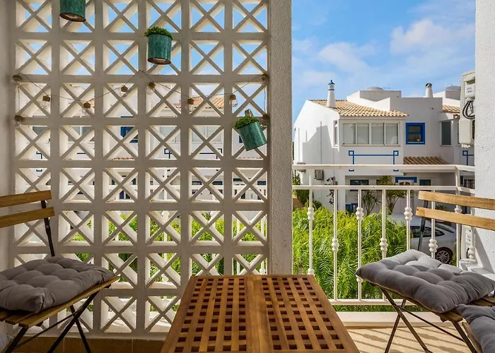 3br With Pool And Ac By The By Lovelystay Apartment *